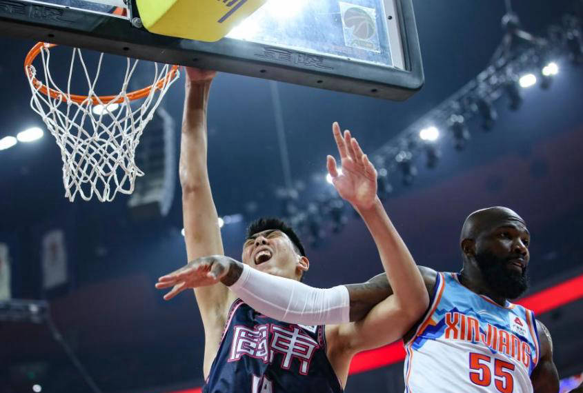 CBA常规赛今晚再迎强敌，山东泰山强势反弹，主帅态度——媒体盛赞，更衣室氛围转暖的简单介绍